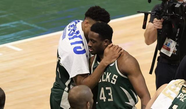 快船遭遇伤, 期继续进行 快船遭遇伤, 期继续进行